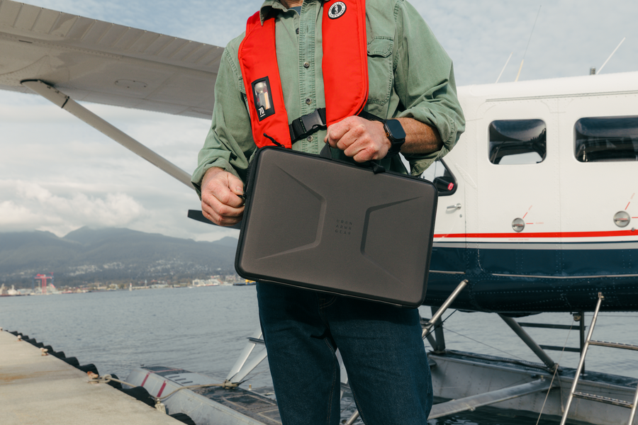 Civilian Large Shock Sleeve with Handle - Fits 16" Computers