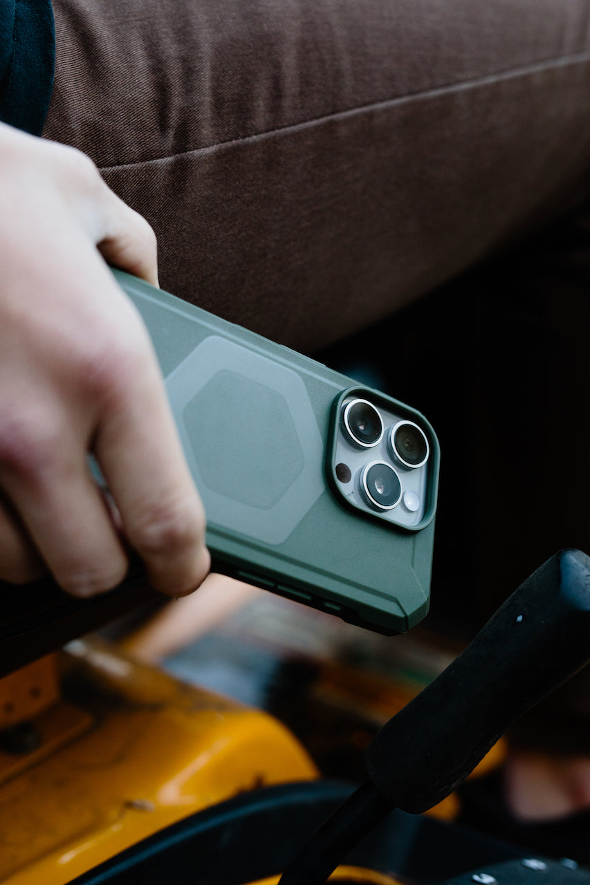 Essential Armor For MagSafe iPhone 16 Pro Case