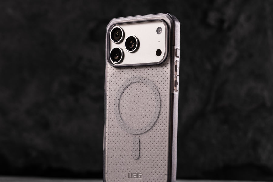 Dot iPhone 17 Pro Case